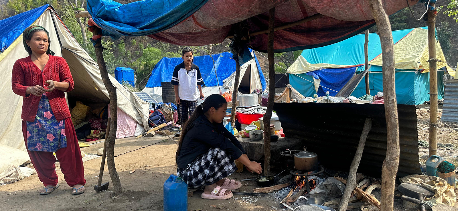 अझै त्रिपालमै भूकम्प पीडित