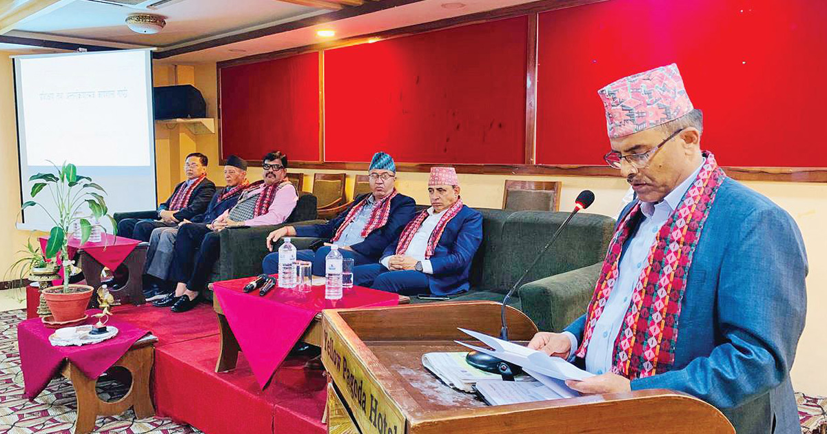 फर्निचर उद्योग व्यवस्थित बनाउन जोड