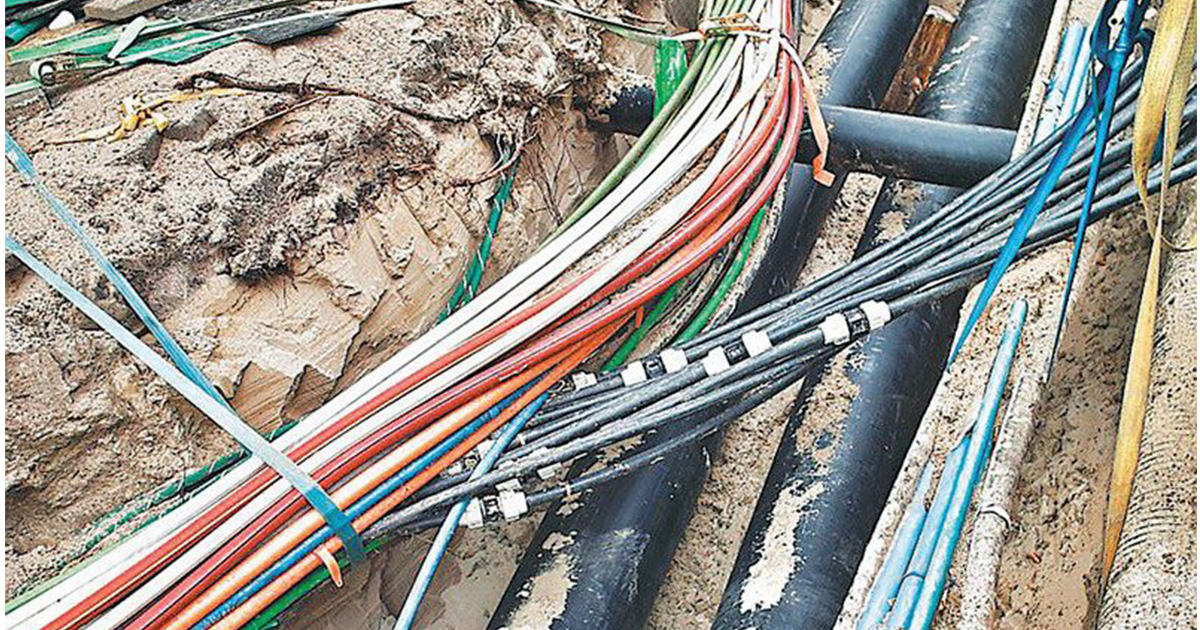 भूमिगत तार बिछ्याउने काम सुस्त
