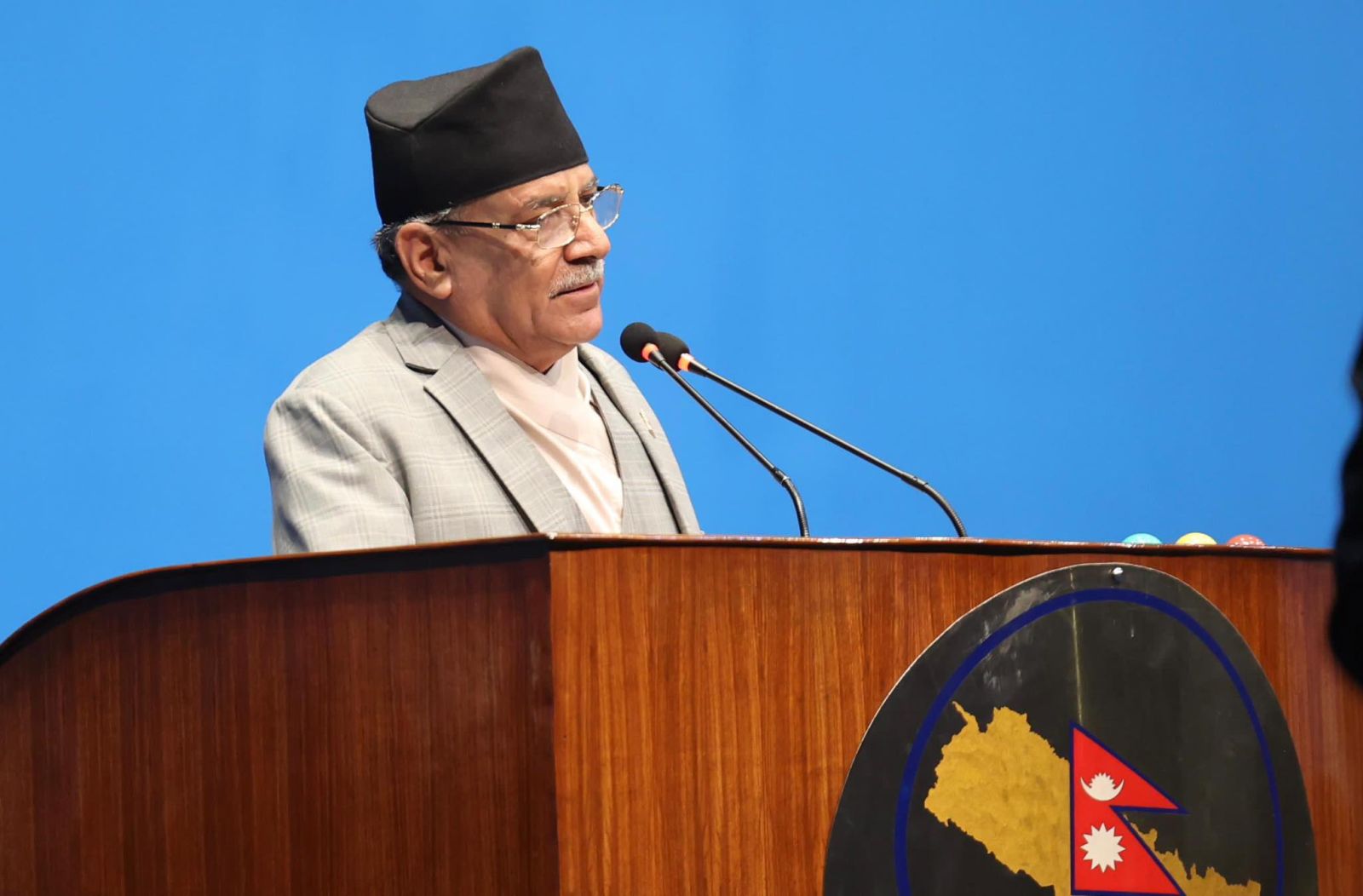 विपक्षी दलहरूको विरोधका बीच प्रधानमन्त्रीले विश्वास मत लिँदै