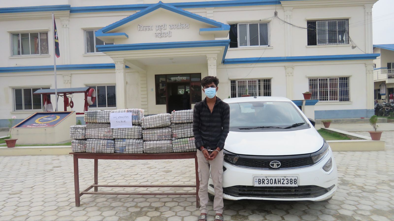 १ सय ७ किलो गाँजासहित युवक पक्राउ