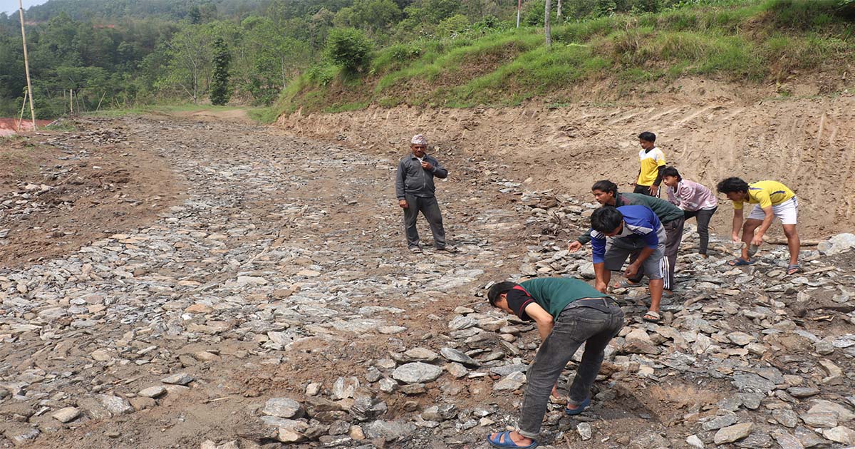 कोट–पाँचधारे सडकखण्डको स्तरोन्नति हुँदै