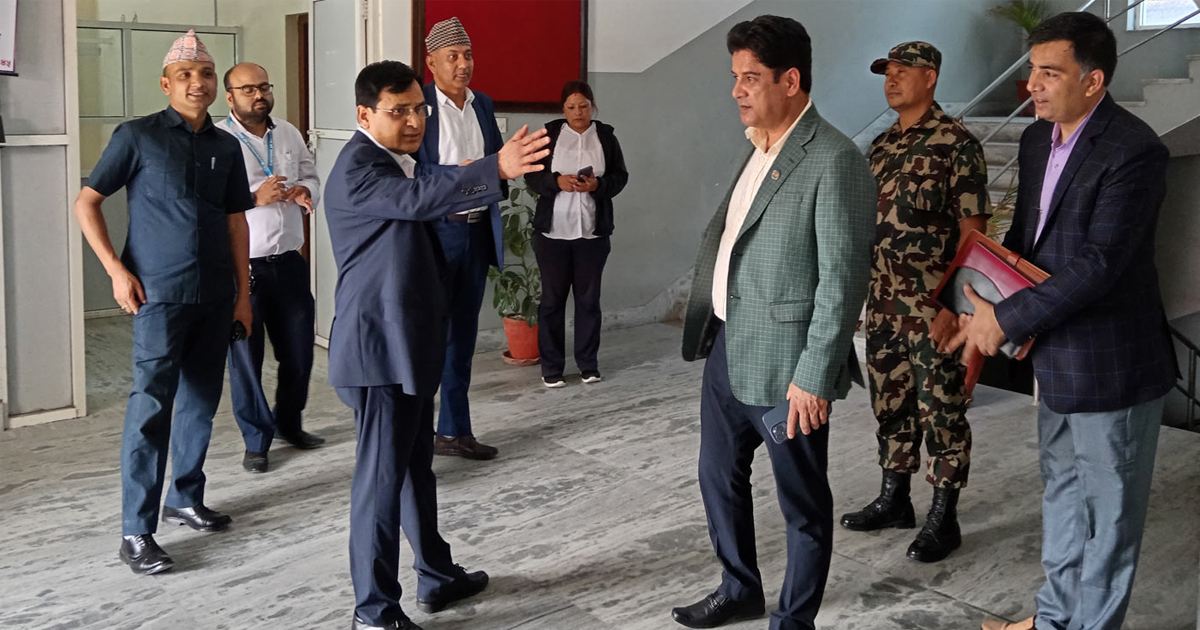 उद्योग परिसरमा उद्योगमन्त्रीकाे छड्के अनुगमन