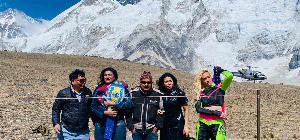 विश्व कीर्तिमानी कायम गर्न कालापत्थरमा रेस्लिङ