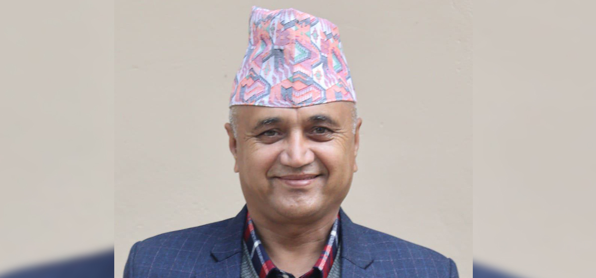 अर्थतन्त्रको नाममा मुठीभर मान्छेलाई धनी बनाउन पाइँदैनः खगराज अधिकारी