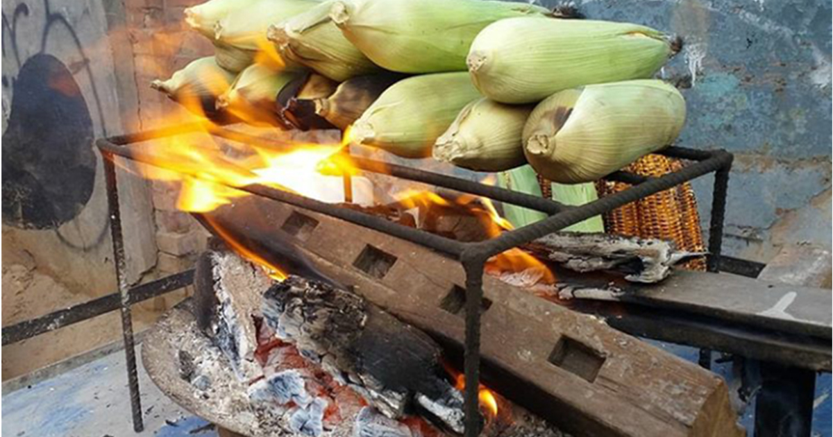 पोलेको मकै बेचेर जीविकोपार्जन