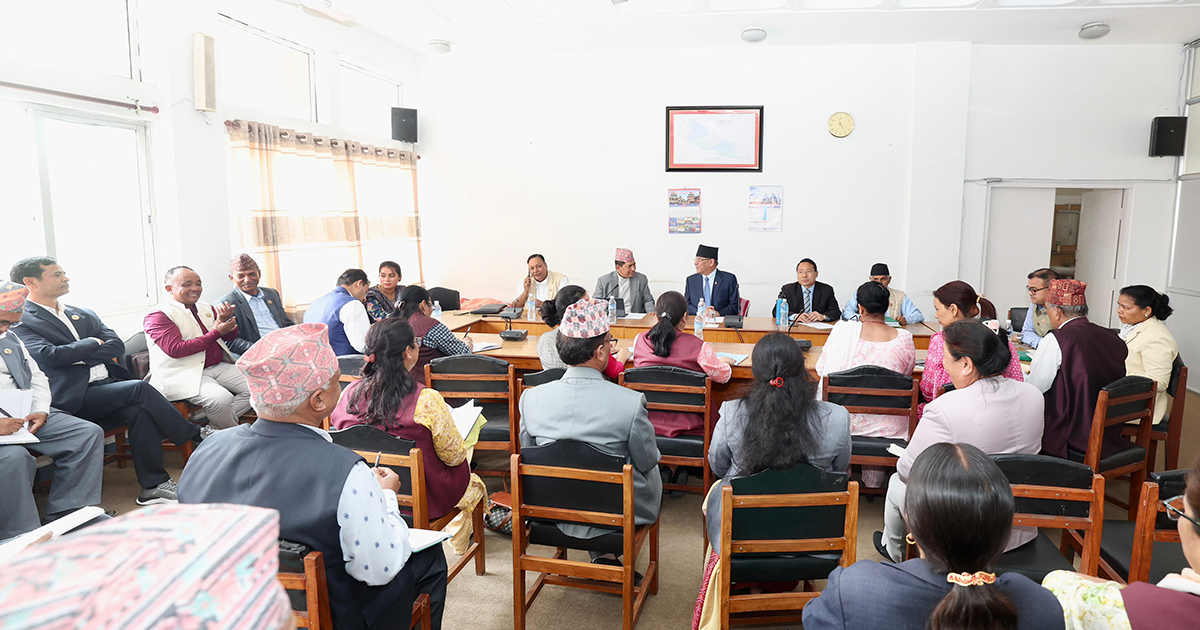 माओवादी सांसदलाई प्रधानमन्त्रीको निर्देशन: ‘बजेट छलफलमा दमदार प्रस्तुति दिनू’