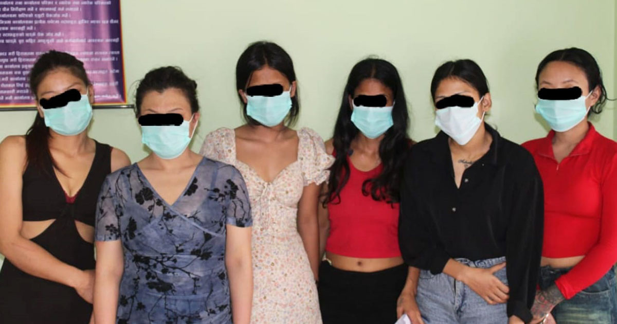 ठमेल एरियाबाट अनैतिक क्रियाकलाप गर्ने १५ महिला पक्राउ