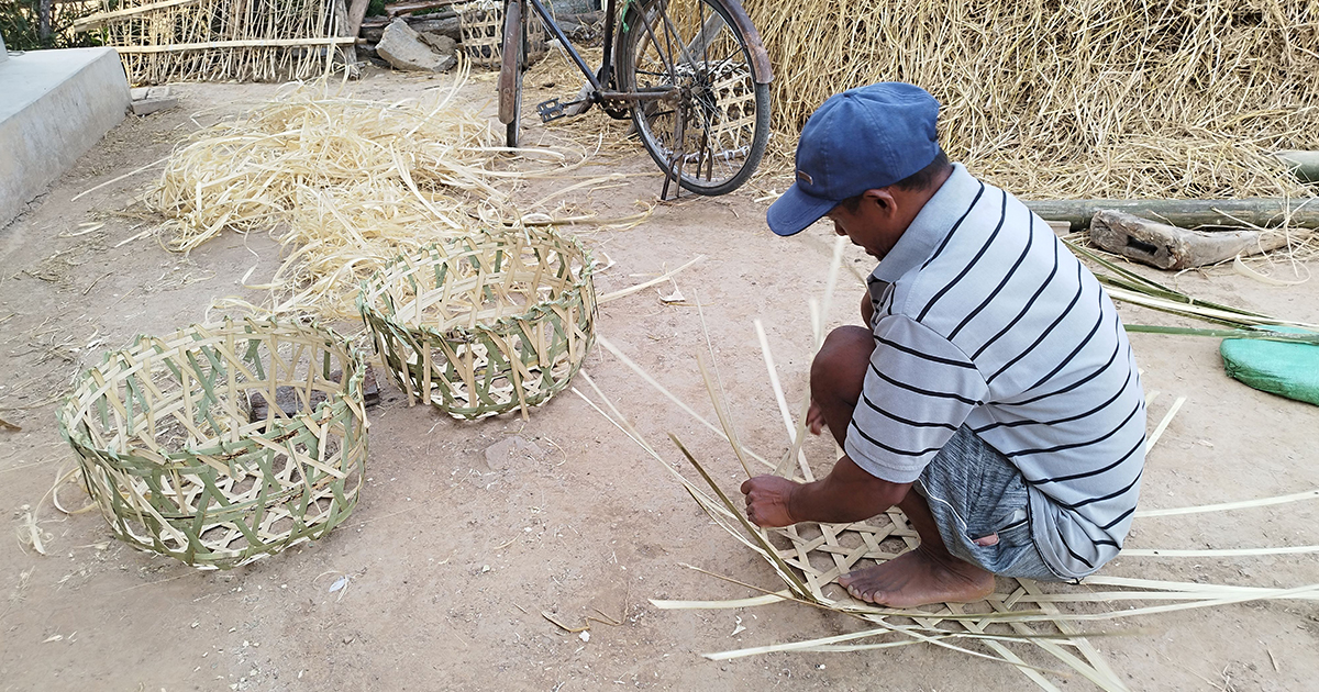 चोयामा सीप भरेर आत्मनिर्भर भएका छन् चौधरी