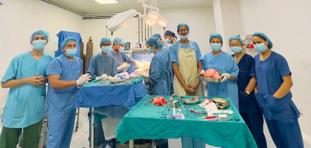 जुम्लामा ६३ वर्षीया महिलाको सफल डिम्बाशय शल्यक्रिया